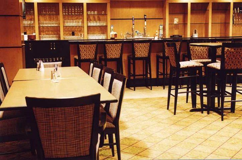 大使馆套房酒店俄克拉何马城威尔·罗杰斯世界机场 奧克拉荷馬 餐厅 照片